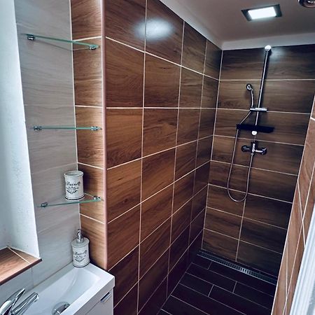 Apartman Alesta Bruntal Bagian luar foto