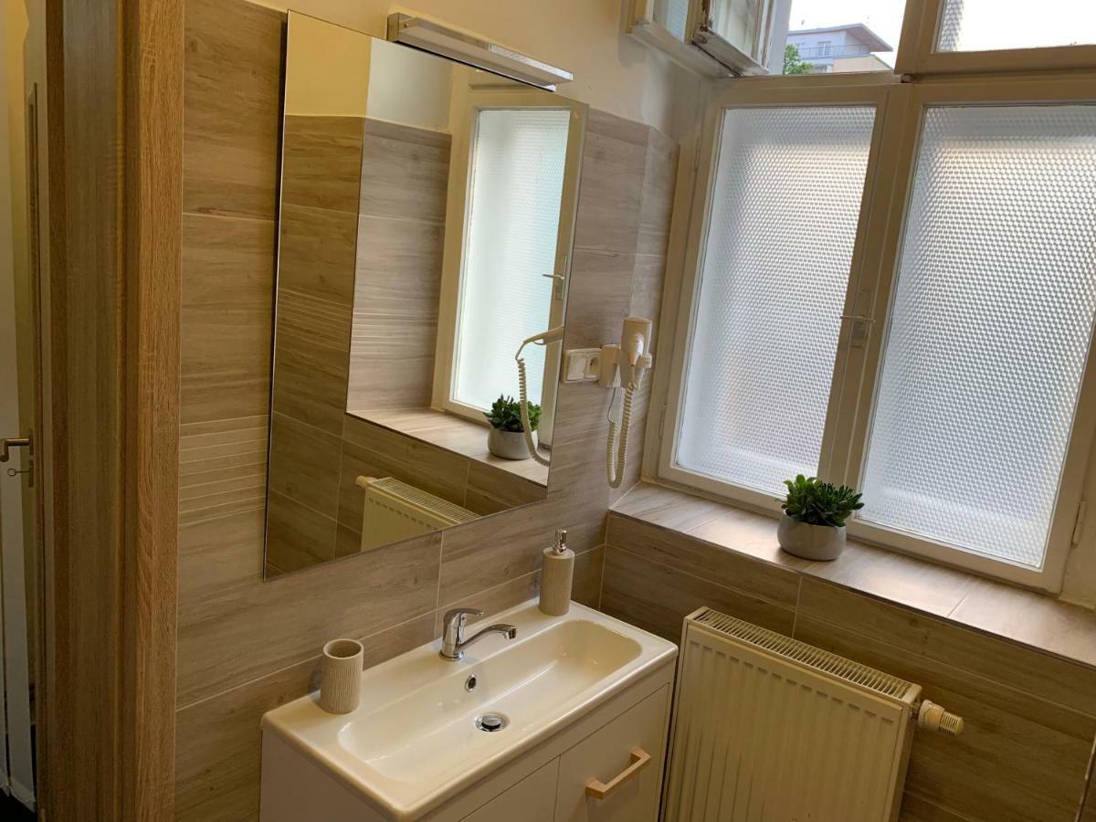 Apartman Alesta Bruntal Bagian luar foto