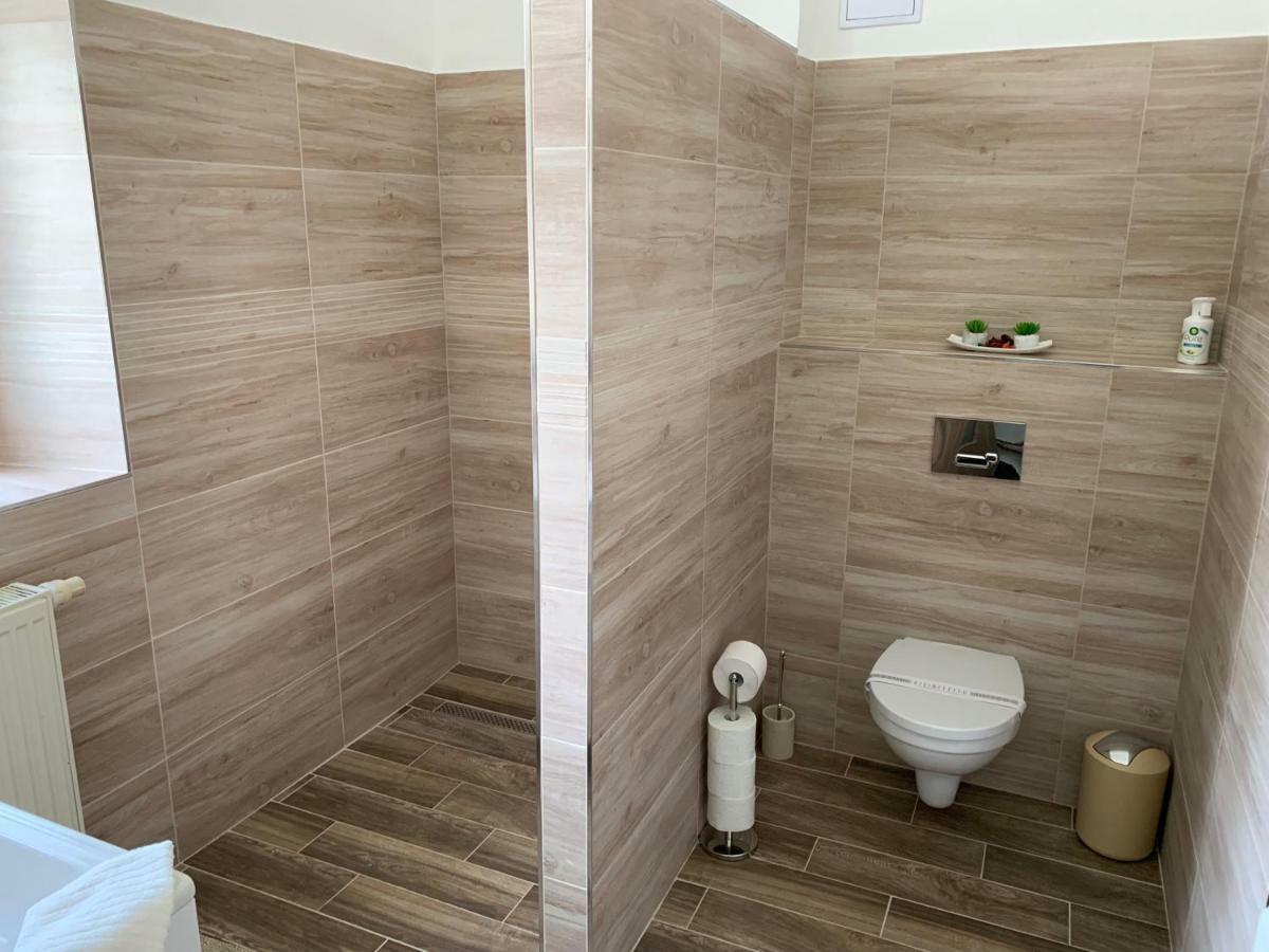 Apartman Alesta Bruntal Bagian luar foto
